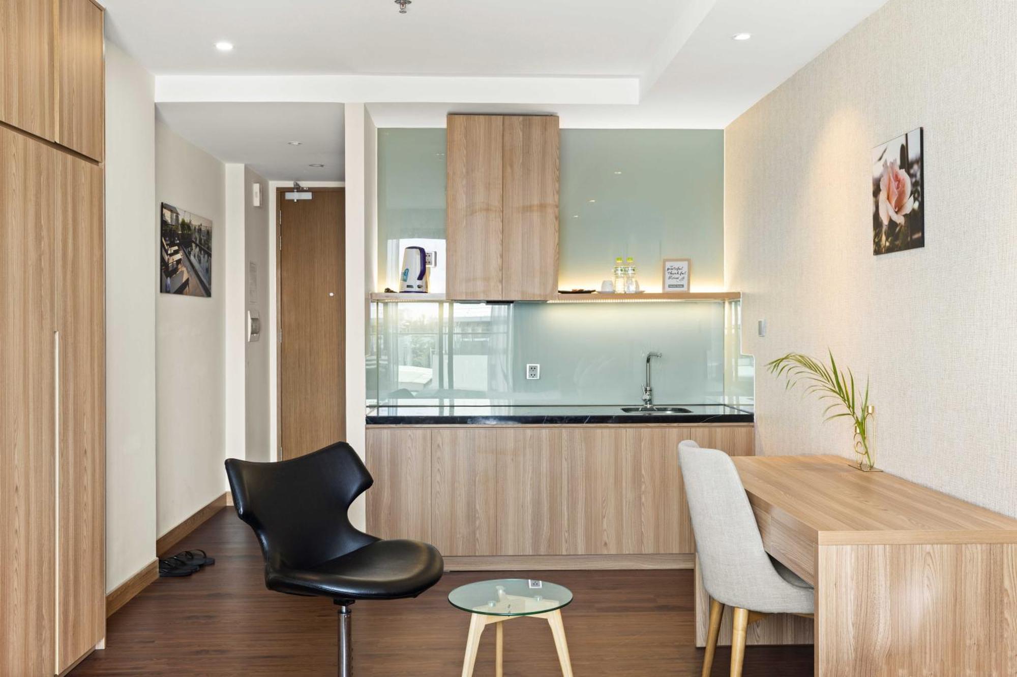 Moon Hotel And Apartment Дананг Екстер'єр фото